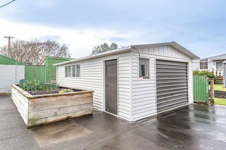 Photo of property in 12 George Street, Aramoho, Whanganui, 4500