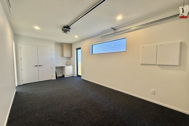 Photo of property in 86c Harrington Road, Henderson, Auckland, 0610