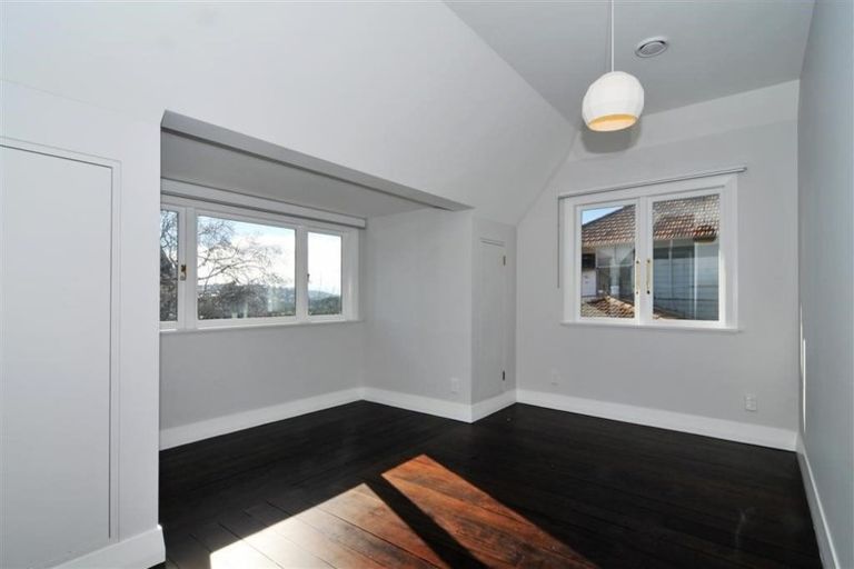 Photo of property in 15 Roscoe Terrace, Wadestown, Wellington, 6012