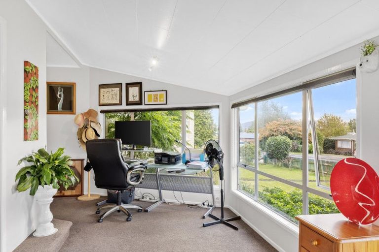 Photo of property in 25 Alastair Avenue, Owhata, Rotorua, 3010
