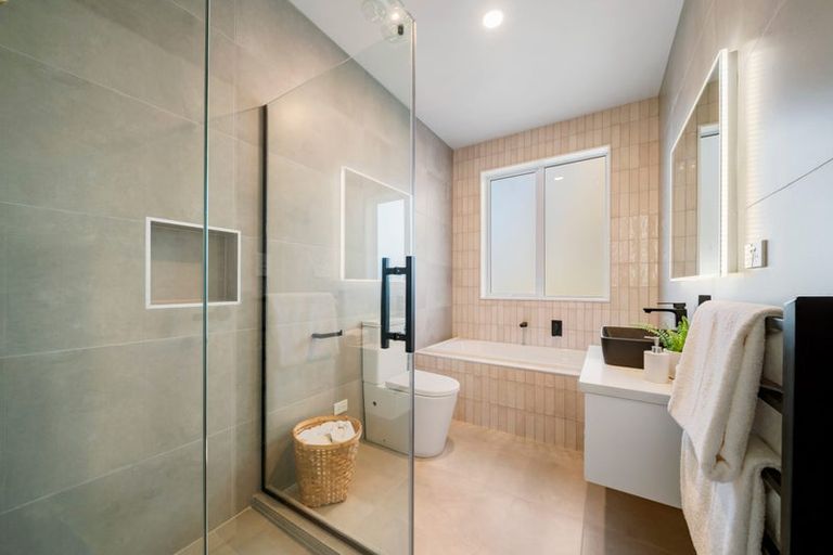 Photo of property in 34 Windlass Street, Long Bay, Auckland, 0630