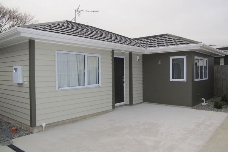 Photo of property in 4 Melville Street, Tawa, Wellington, 5028