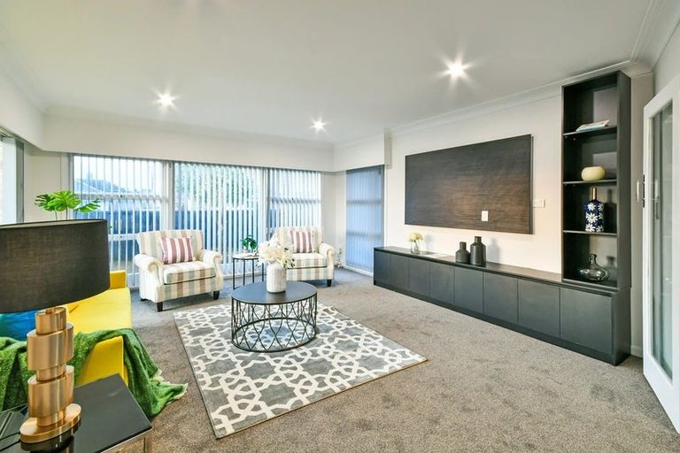 Photo of property in 51 Willis Road, Papakura, 2110