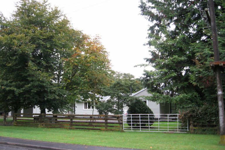 Photo of property in 8 Dumfries Road, Tokoroa, 3420