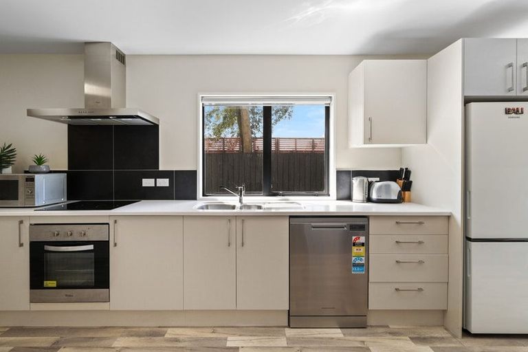 Photo of property in 1/120 Stanmore Road, Linwood, Christchurch, 8011