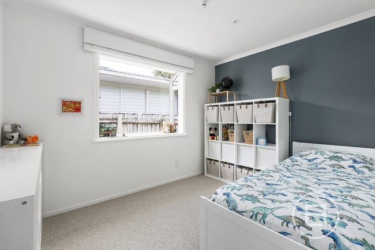 Photo of property in 27 Sylvia Road, Hillcrest, Auckland, 0627