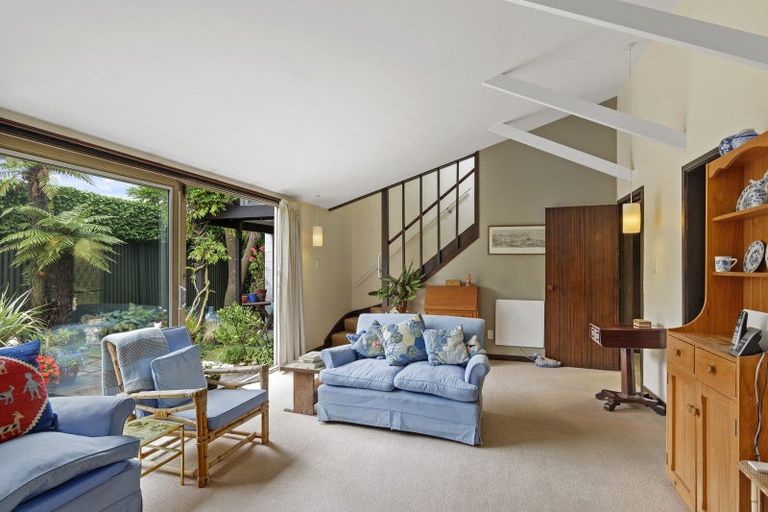 Photo of property in 2/32 Albany Street, St Albans, Christchurch, 8014