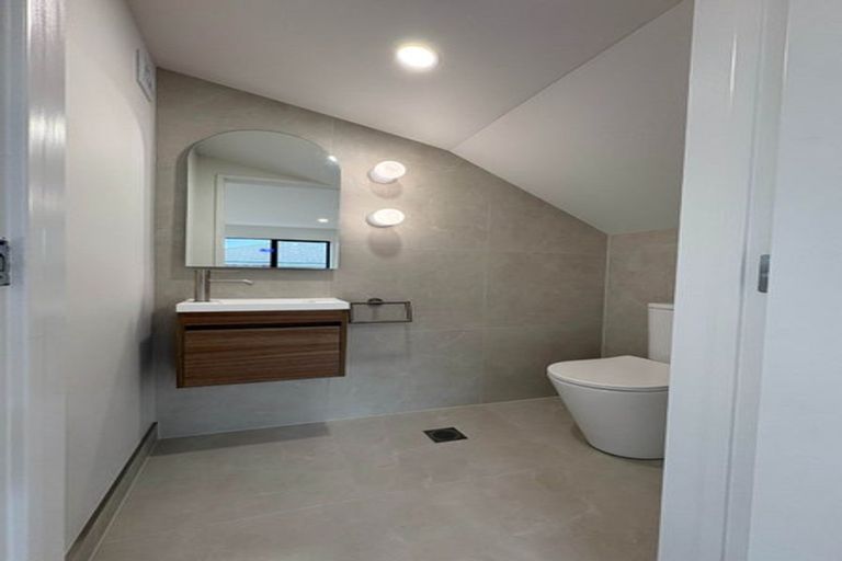 Photo of property in 41 Shortt Avenue, Mangere Bridge, Auckland, 2022