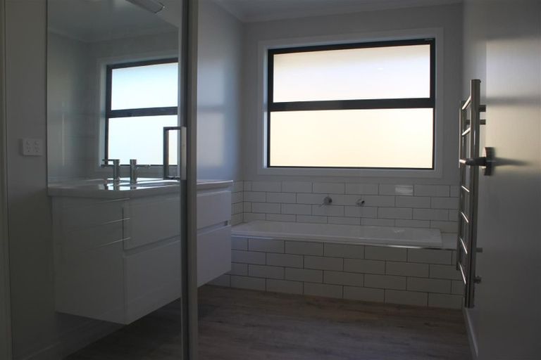 Photo of property in 21 Coppermine Crescent, Brightwater, 7022