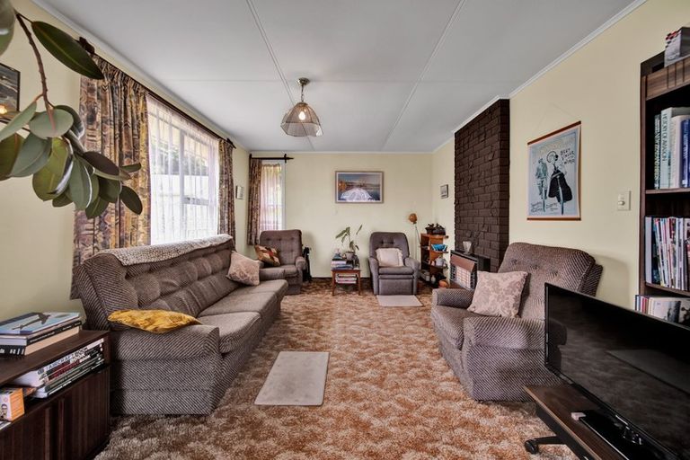 Photo of property in 14a Brixham Place, Merrilands, New Plymouth, 4312