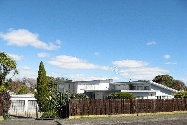 Photo of property in 33 Signal Street, Marton, 4710