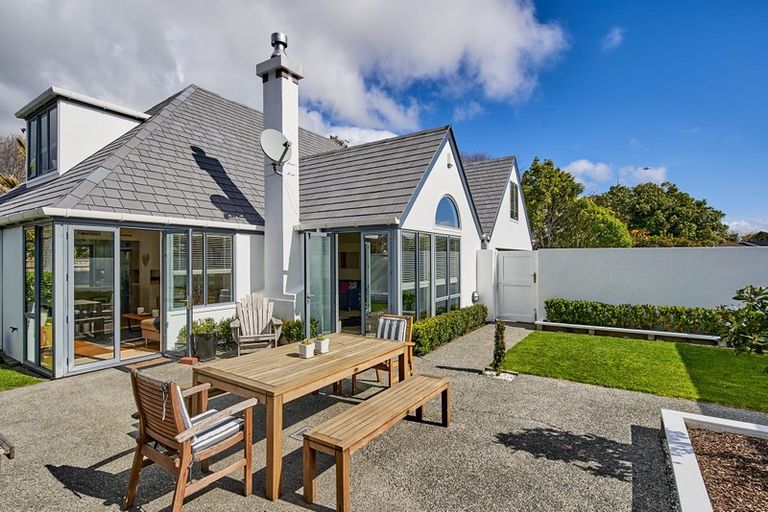 Photo of property in 1 Manuka Avenue, Woburn, Lower Hutt, 5010