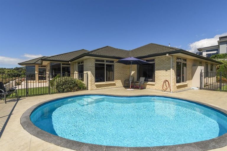 Photo of property in 109 Waikite Road, Welcome Bay, Tauranga, 3175