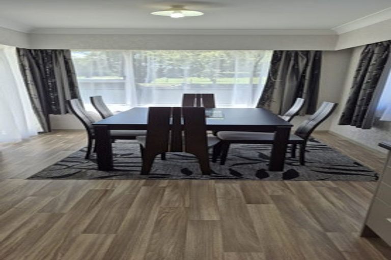 Photo of property in 44 Racecourse Road, Waiuku, 2123