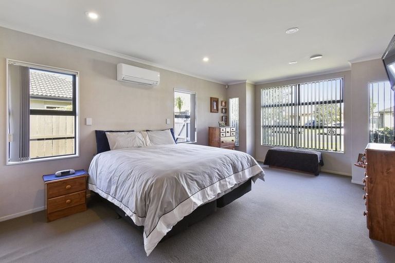 Photo of property in 43 Turnberry Drive, Wattle Downs, Auckland, 2103