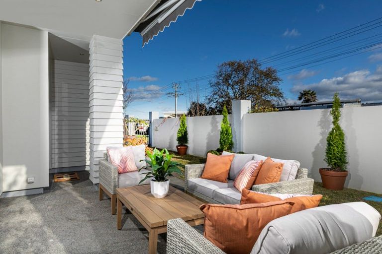 Photo of property in 135 Centreway Road, Orewa, 0931