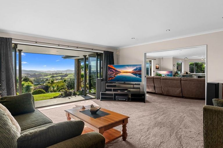 Photo of property in 97 West Ridge Road, Maunu, Whangarei, 0110