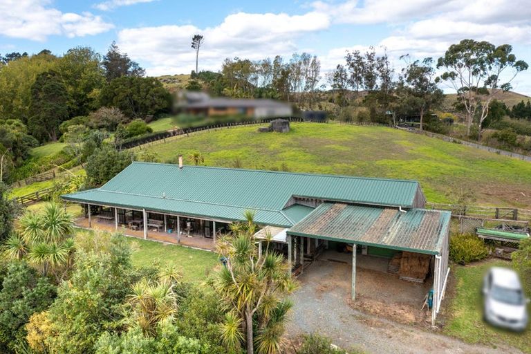 Photo of property in 83 Pipitiwai Drive, Helensville, Kaukapakapa, 0871