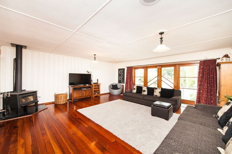 Photo of property in 577 Featherston Street, Roslyn, Palmerston North, 4414