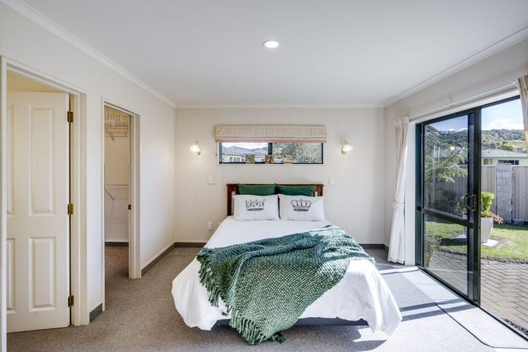 Photo of property in 35 Beaufort Place, Taradale, Napier, 4112