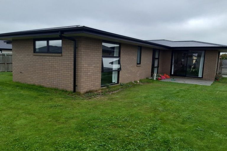 Photo of property in 6 Shale Court, Rolleston, 7614