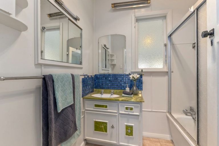 Photo of property in 15 Collins Street, Petone, Lower Hutt, 5012