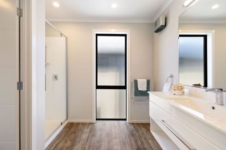 Photo of property in 37 Peterley Road, Lower Shotover, Queenstown, 9304