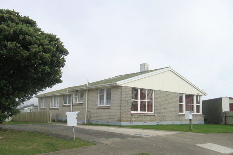 Photo of property in 19 Caduceus Place, Ascot Park, Porirua, 5024