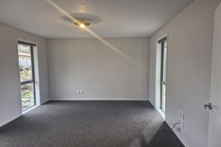 Photo of property in 15a Frederick Place, Whalers Gate, New Plymouth, 4310