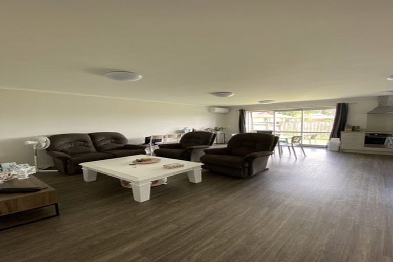 Photo of property in 51 Chiefs Court, Hamilton East, Hamilton, 3216