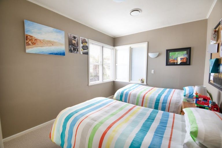 Photo of property in 8 Magdalen Crescent, Pirimai, Napier, 4112