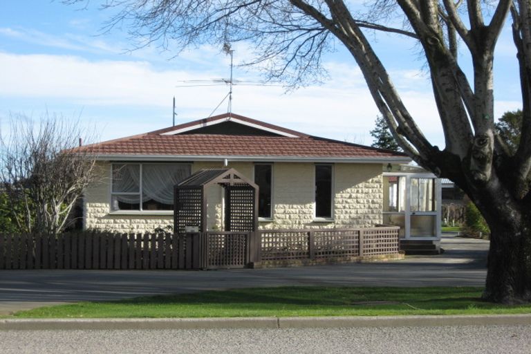 Photo of property in 122 Great North Road, Winton, 9720