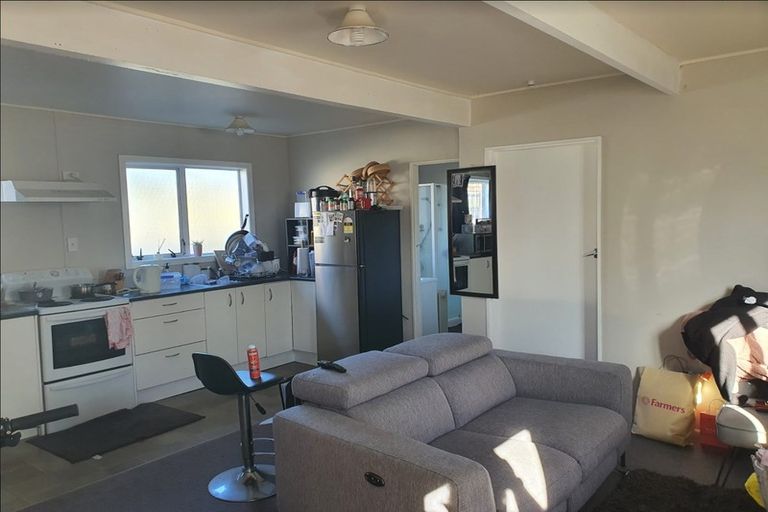 Photo of property in 1/93 Randwick Crescent, Moera, Lower Hutt, 5010