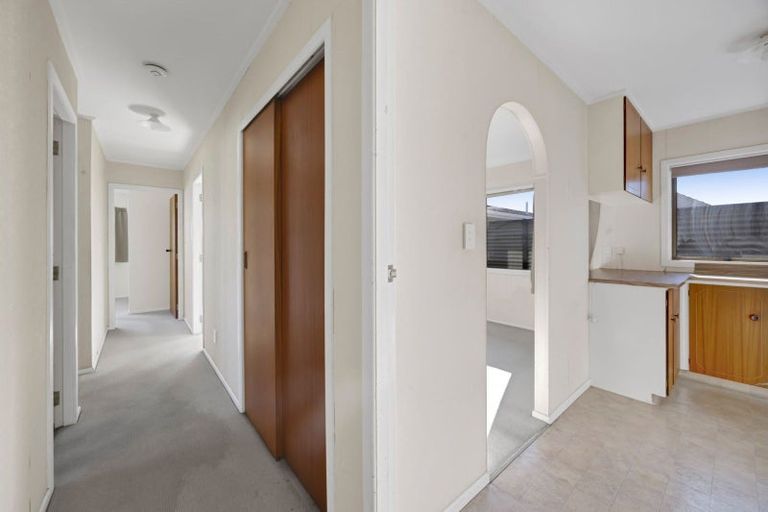 Photo of property in 1/145 Tukapa Street, Westown, New Plymouth, 4310