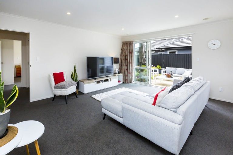 Photo of property in 24 Gallipoli Road, Trentham, Upper Hutt, 5018