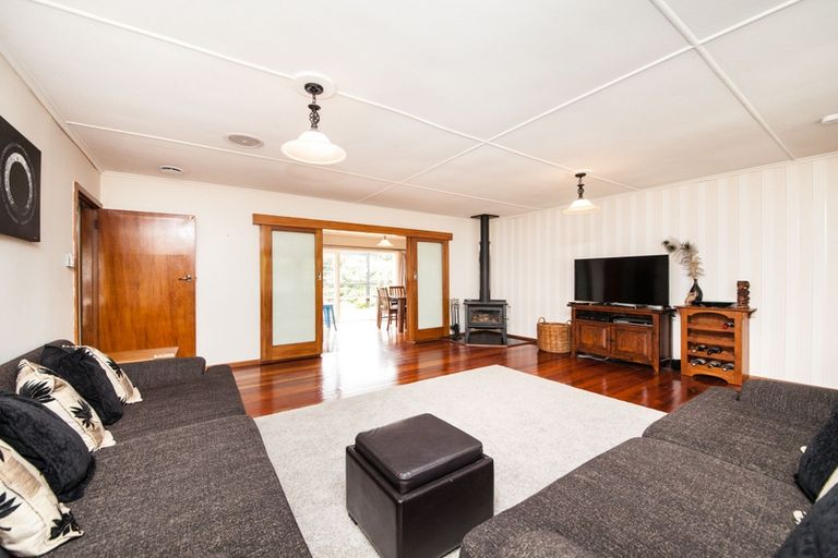 Photo of property in 577 Featherston Street, Roslyn, Palmerston North, 4414