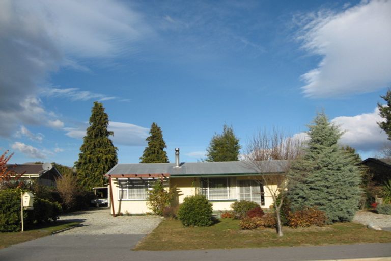 Photo of property in 58 Neplusultra Street, Cromwell, 9310