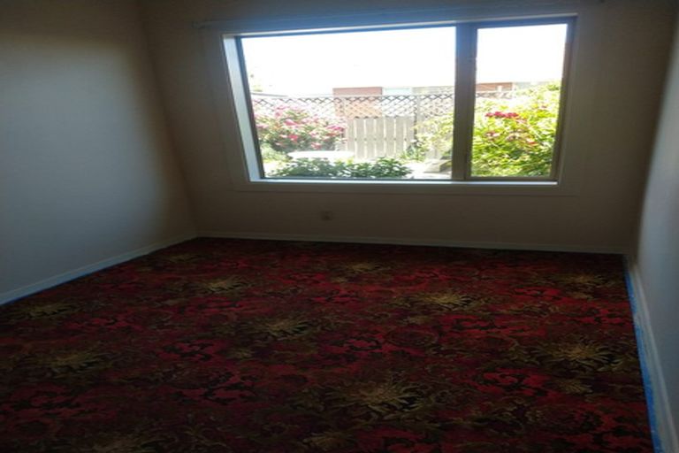 Photo of property in 2/556 Worcester Street, Linwood, Christchurch, 8011