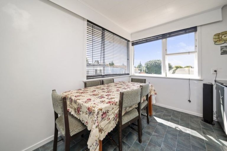 Photo of property in 4 Fairbank Avenue, Stratford, 4332