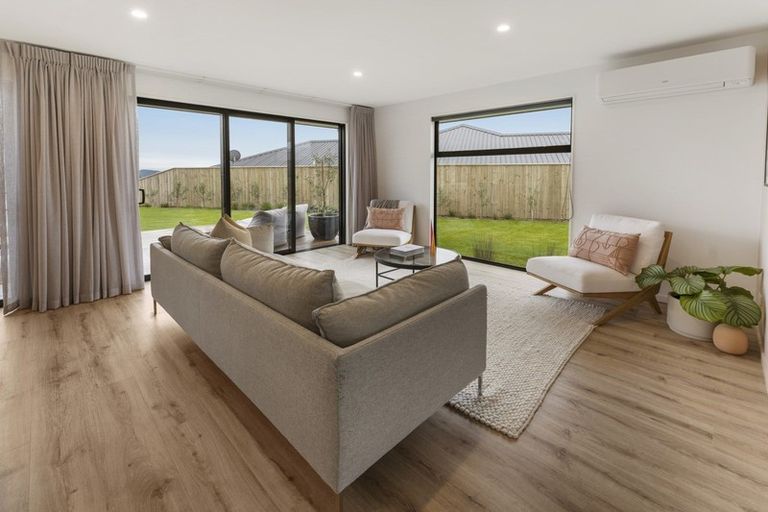 Photo of property in 48 Katania Heights, Brightwater, 7022