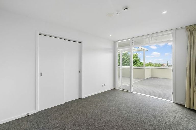 Photo of property in 1/39 Clarence Street, Devonport, Auckland, 0624
