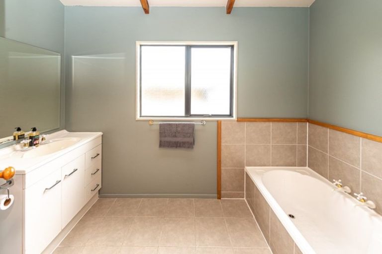 Photo of property in 162 Reynolds Road, Ratana, Whanganui, 4581