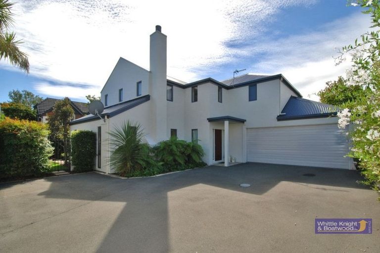 Photo of property in 40a Thornycroft Street, Fendalton, Christchurch, 8052