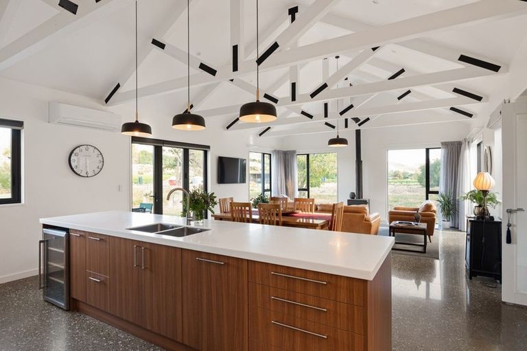 Photo of property in 632 Hawkesbury Road, Hawkesbury, Blenheim, 7272