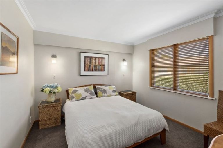 Photo of property in 52 Bristol Street, Levin, 5510