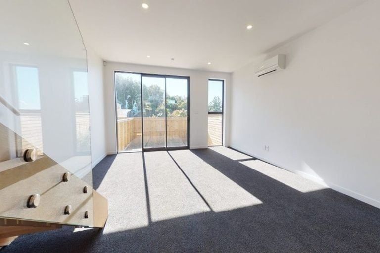 Photo of property in 10/80 Seatoun Heights Road, Seatoun, Wellington, 6022