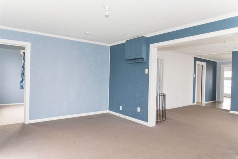 Photo of property in 22 Thyra Street, Dannevirke, 4930
