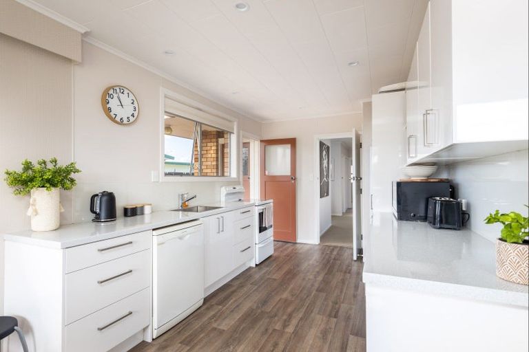 Photo of property in 27 Mangati Road, Bell Block, New Plymouth, 4312