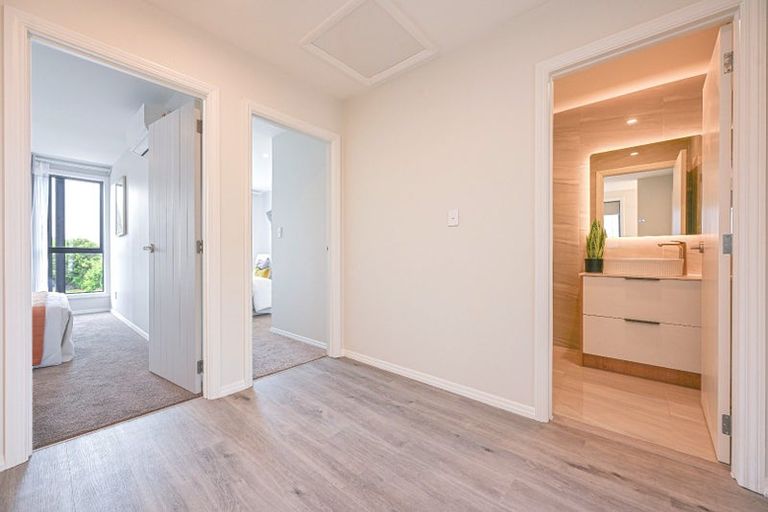 Photo of property in 89b Whitford Road, Botany Downs, 2014