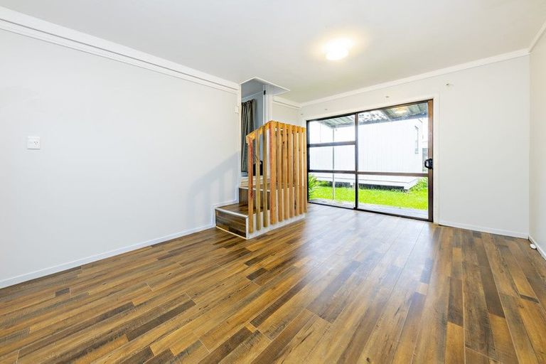 Photo of property in 1/14 Ririno Place, Manurewa, Auckland, 2102